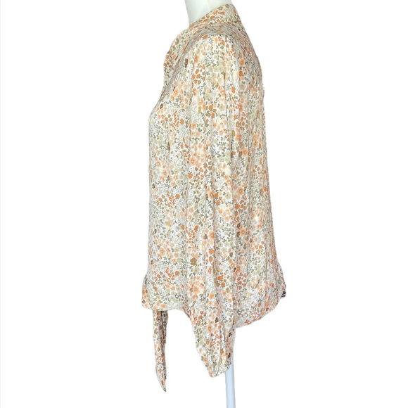 NWT LC Lauren Conrad Micro Floral Tie Front Long Sleeve Button Up Blouse Size M - Picture 4 of 13